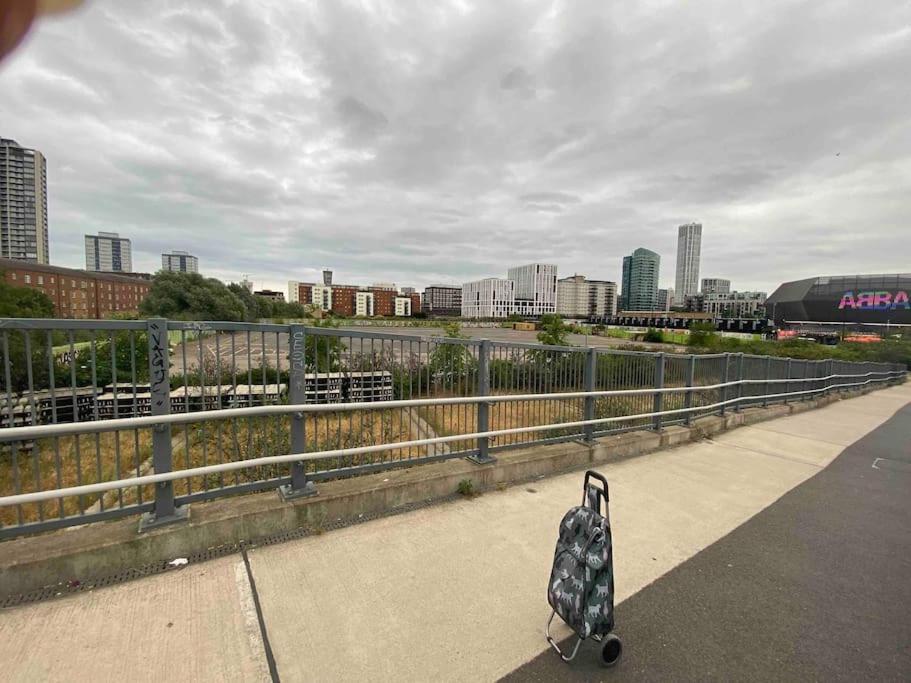 Canal-Flat Near Stratford International Station Apartment London Ngoại thất bức ảnh